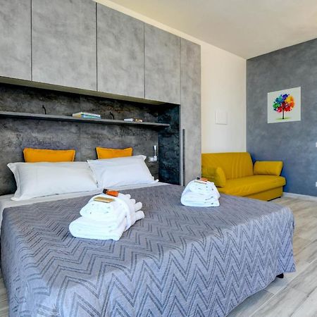 Studio Baldo - Brenzone Holiday Apartments エクステリア 写真