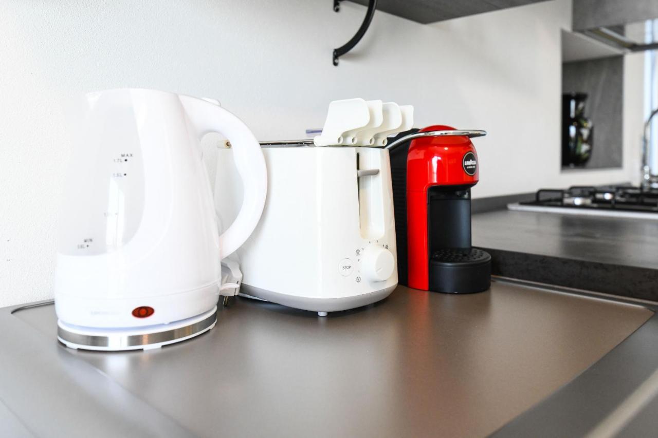 Studio Baldo - Brenzone Holiday Apartments エクステリア 写真