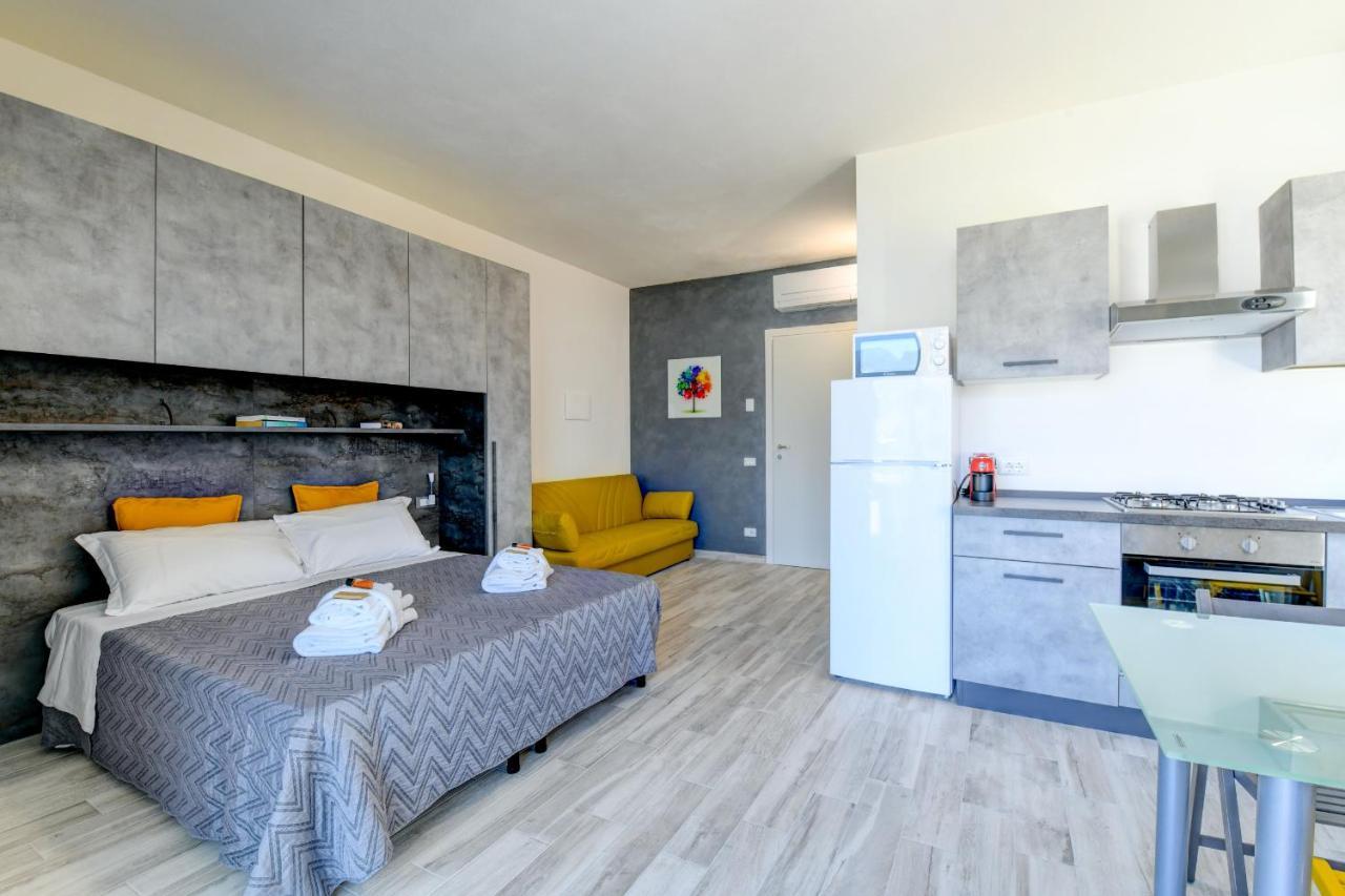 Studio Baldo - Brenzone Holiday Apartments エクステリア 写真