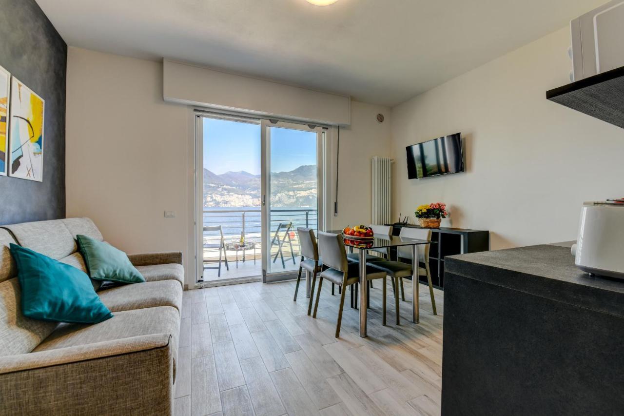 Studio Baldo - Brenzone Holiday Apartments エクステリア 写真